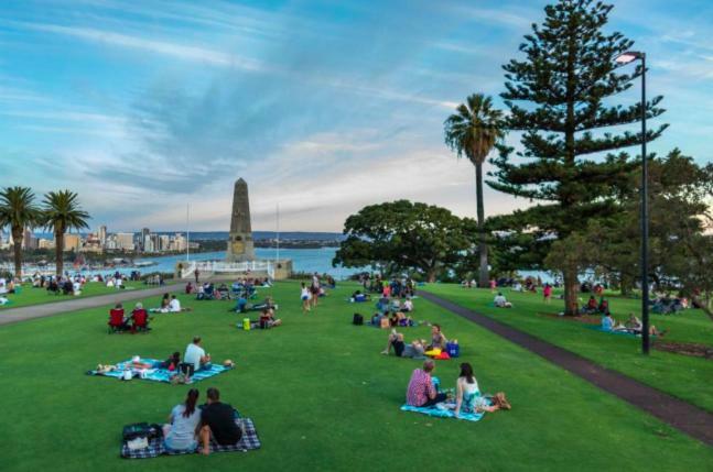 Apartmán The Churchill Perth Exteriér fotografie